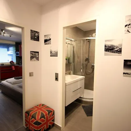 Retro Apartment Kaprun Buitenkant foto
